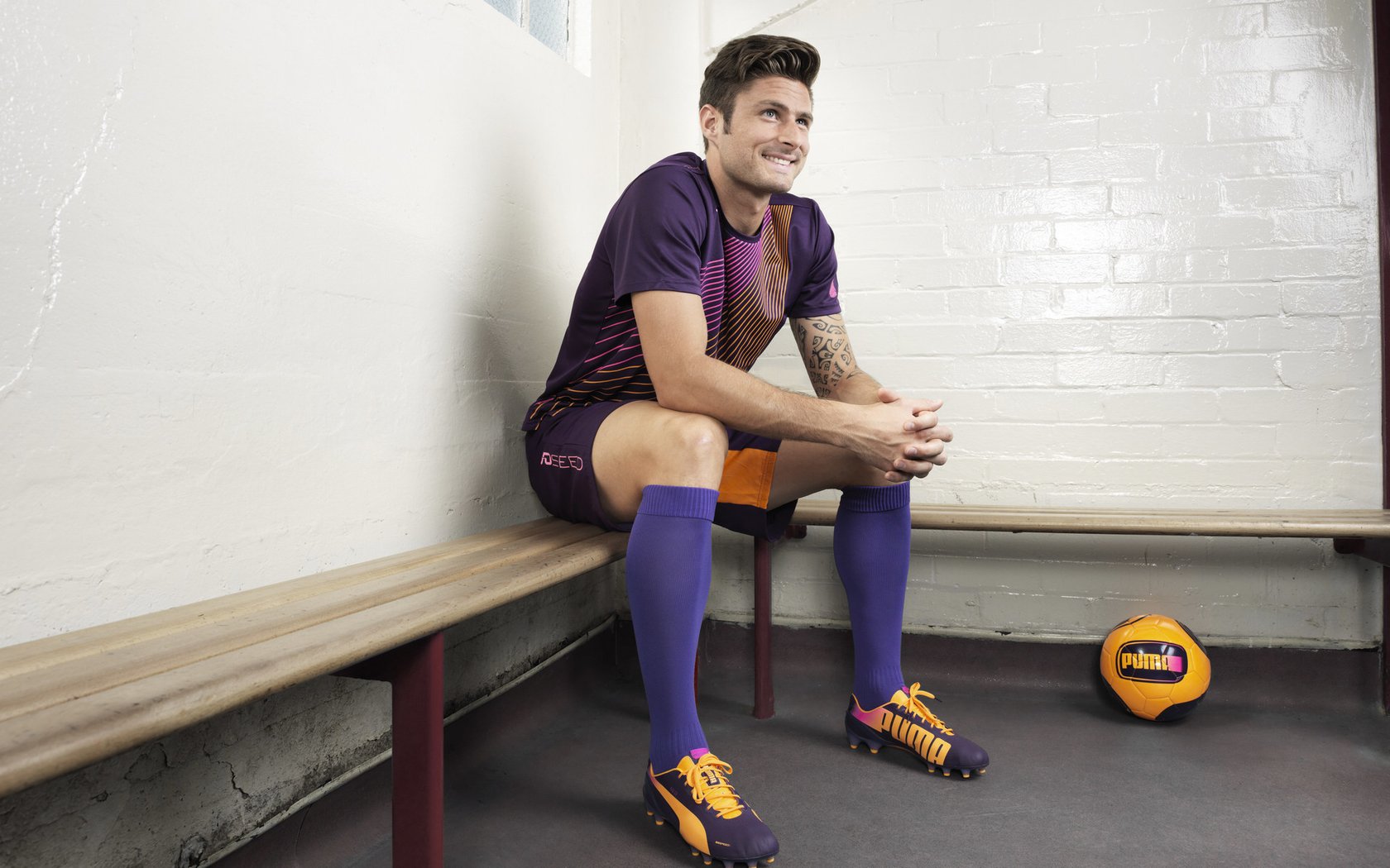 利物浦客场战胜伯恩利，积分稳固，利物浦vs伯恩利首发